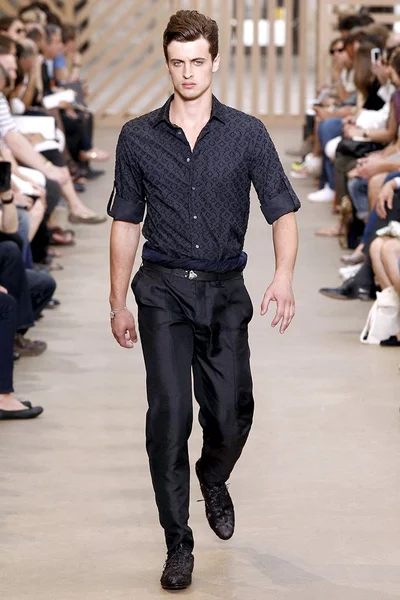 Look 53